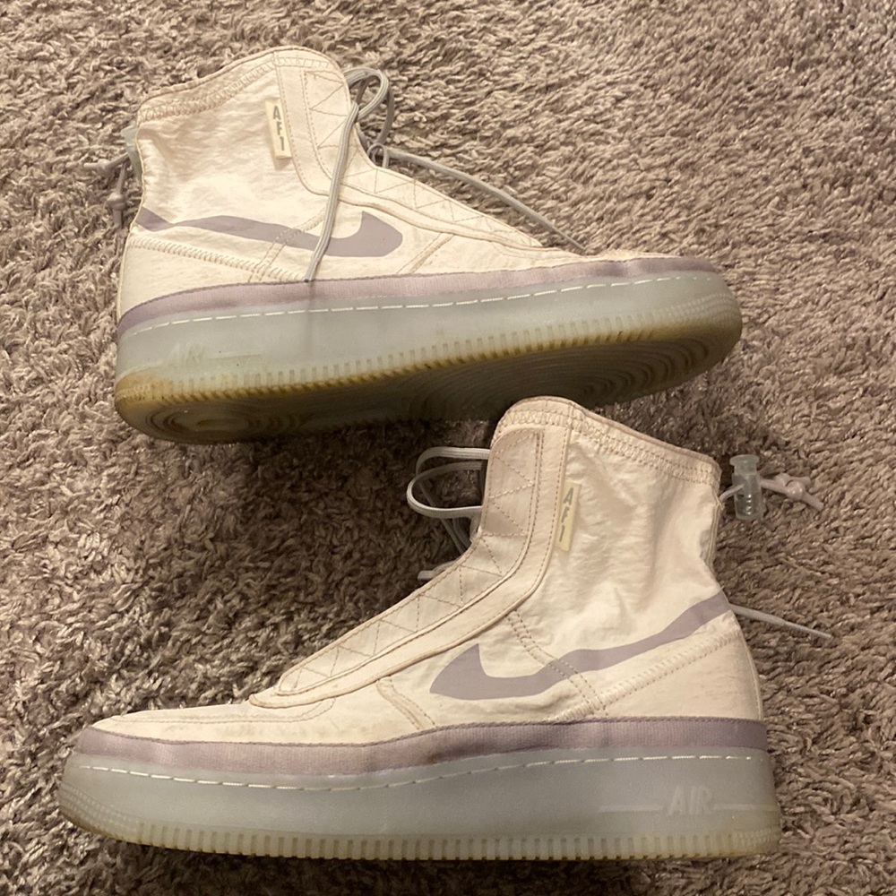 Light gray and light purple AF1s